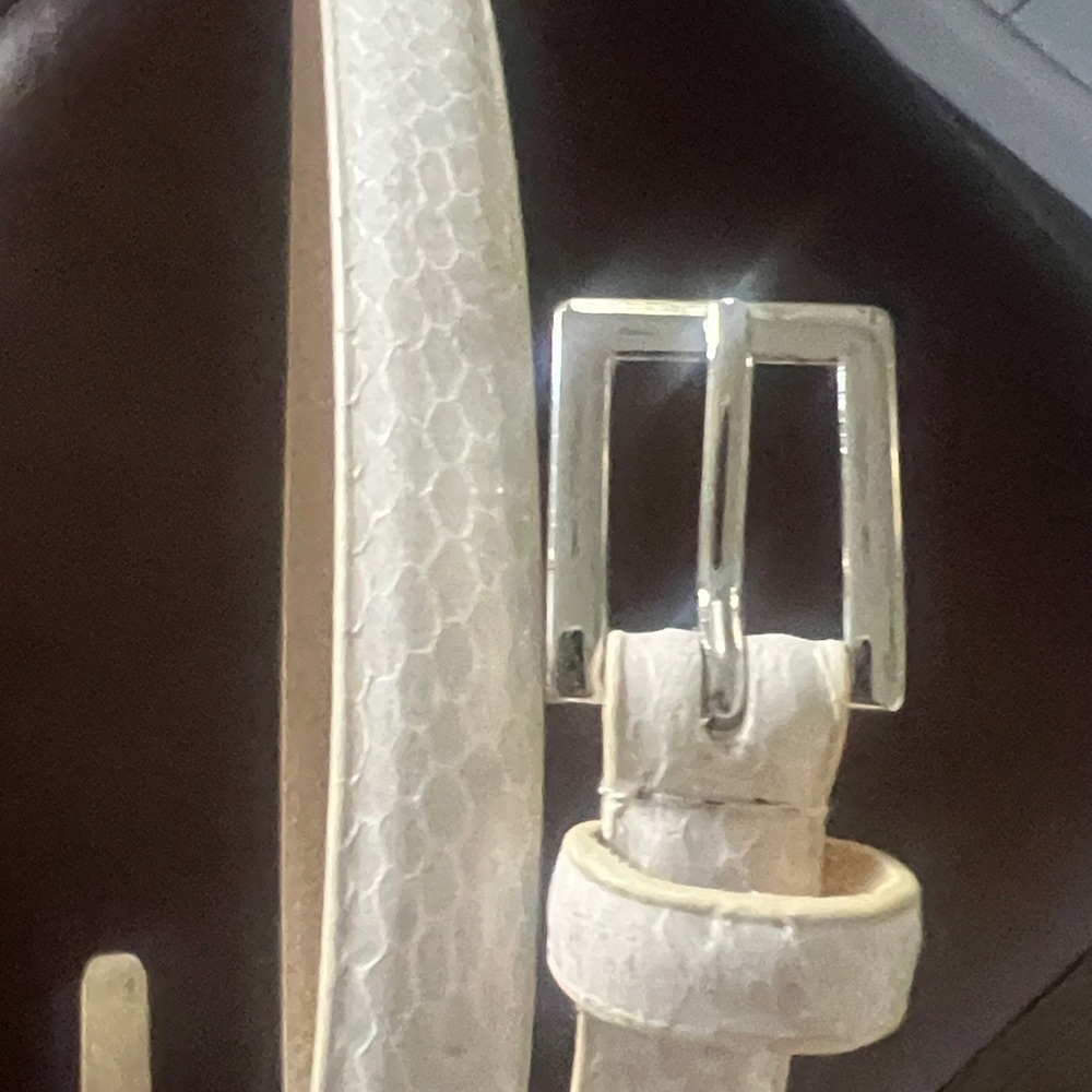 Women’s Belt 47’ EUC, Chic Cream Patterned